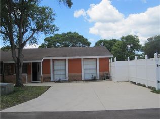 8806 Covered Bridge Ct, Tampa, FL 33634