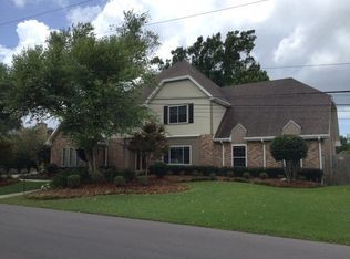 9200 Rosedown Pl, New Orleans, LA 70123