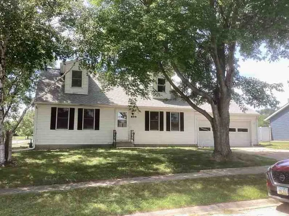 879 Hanford St, Geneseo, IL 61254