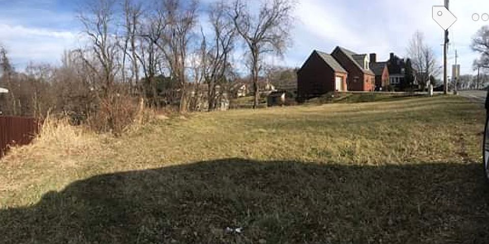 2nd image of 1056 Highland Ave