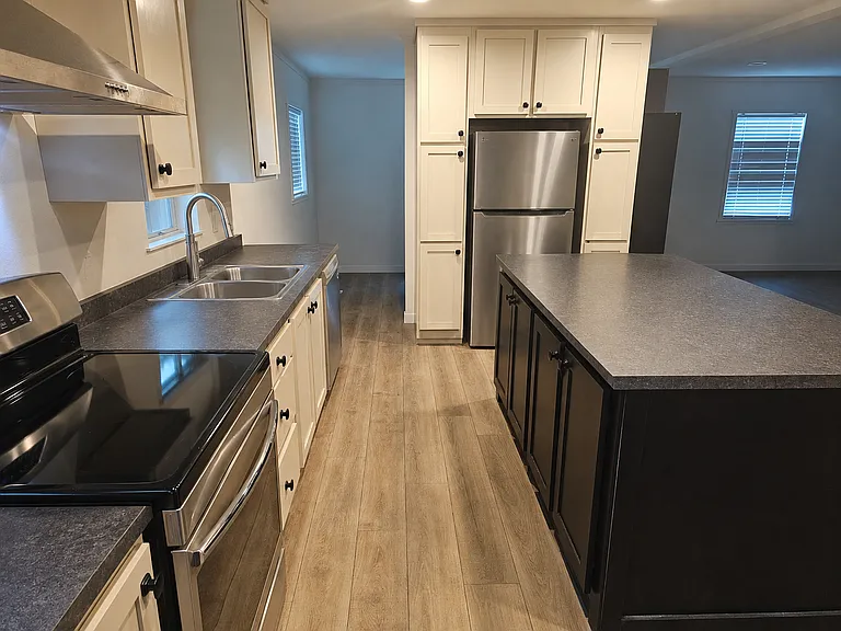 22822 N River Dr — Photo 9
