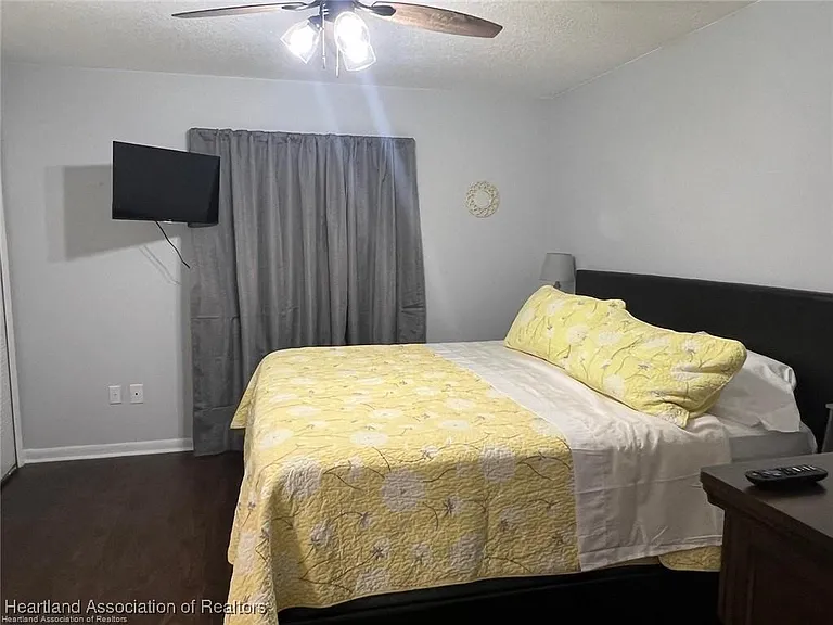 103 Villaway — Photo 8