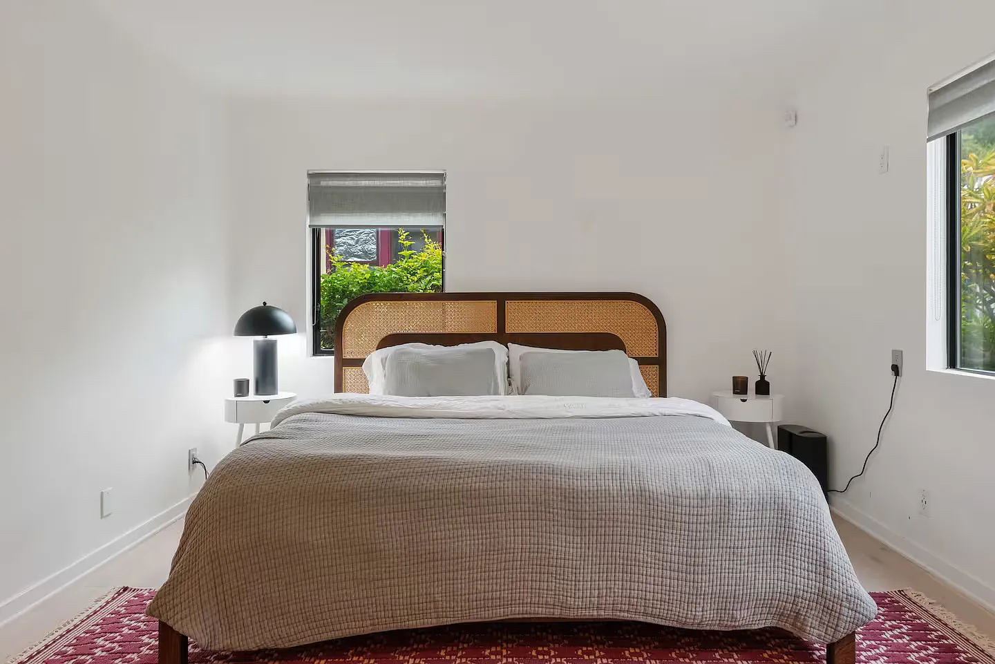 2 bed, 1300 sqft, $11,000 — Photo 4