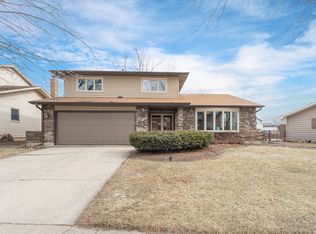 632 Gannet Ln, Bolingbrook, IL 60440