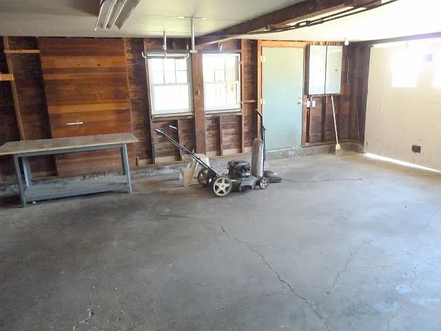 garage