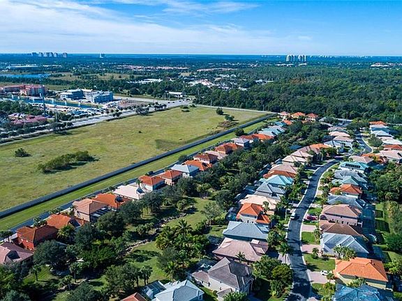 5th image of 9099 Estero River Cir