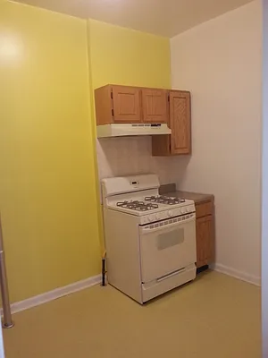 Rented by B.Belinda Realty LLC. | media 7