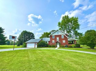 3075 Nickel Plate Ave NE, Louisville, OH 44641