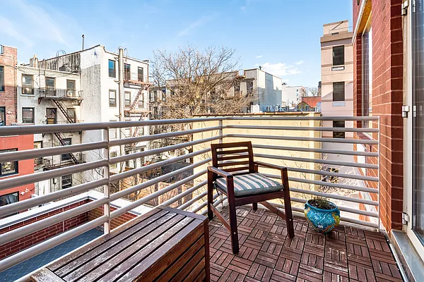 Rented by Douglas Elliman | media 15