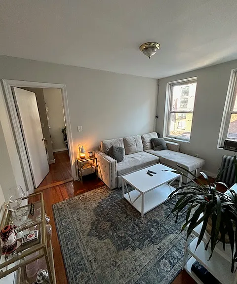 220 Hanover St #28 — Photo 2
