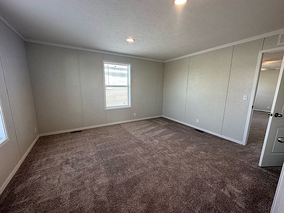 5th image of 41211 Annapolis Cir N #A041