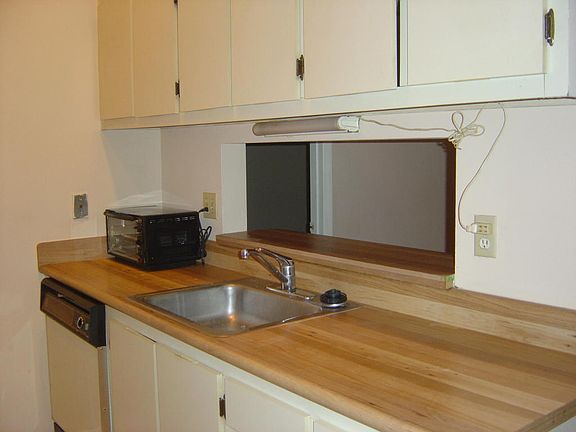 3rd image of 6479 Chasewood Dr #20-F