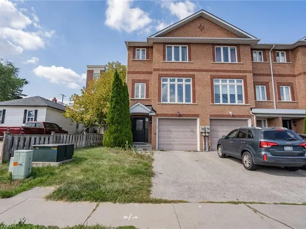 103 John St, Halton Hills, ON L7G 5A2