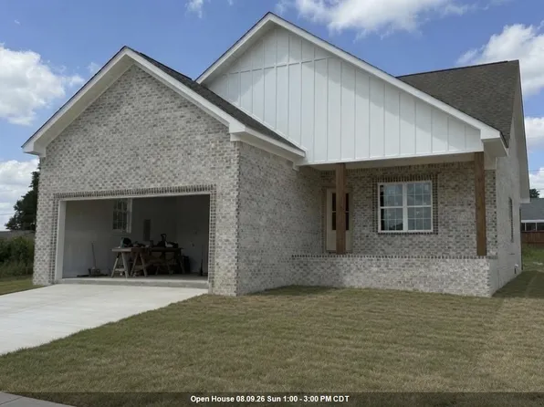 801 Michigan Ave, Muscle Shoals, AL 35661