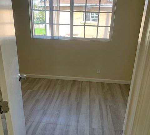 4th image of 2723 Ulric St #2723