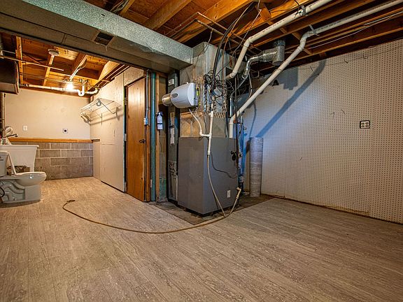 3rd image of 6610 Nebraska Ave