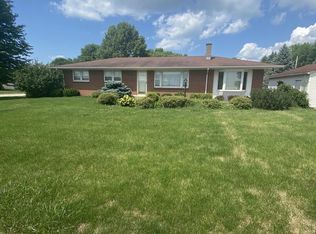 3207 Dixon Rd, Rock Falls, IL 61071
