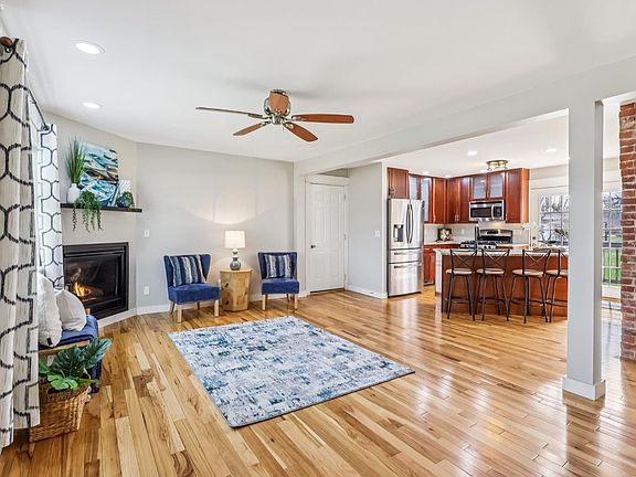 2nd image of 546 Wilbor Ave
