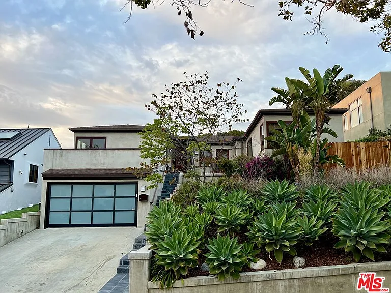 10327 Lorenzo Dr — Photo 1