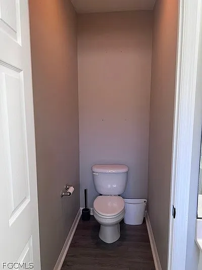 1107 Enrique St E — Photo 22