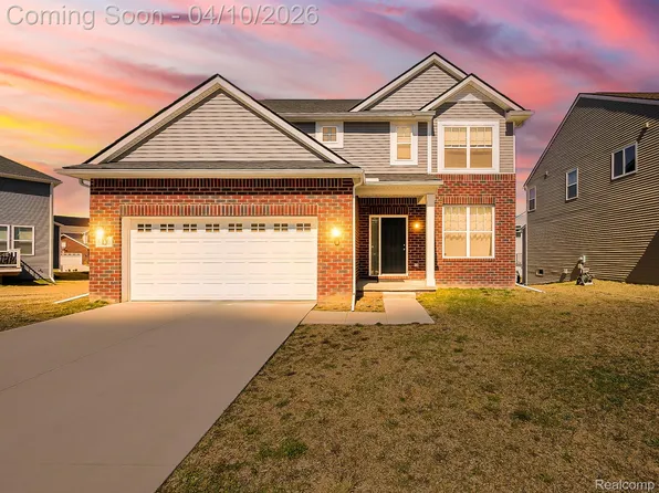 6210 S Trailwoods Dr, Ann Arbor, MI 48103