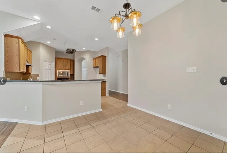 1713 Grand Canyon Way — Photo 6