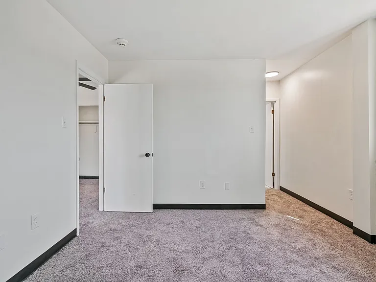 2500 Brownsville Road — Photo 12