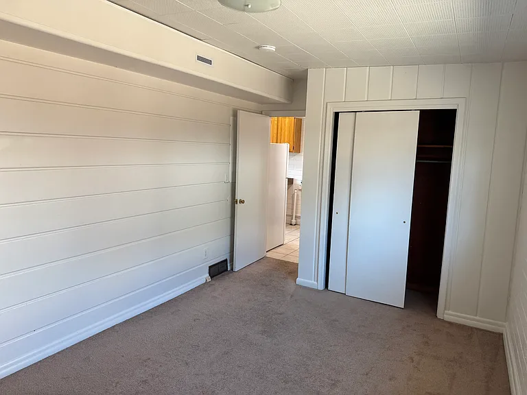 423 E 5600 S #111 — Photo 24