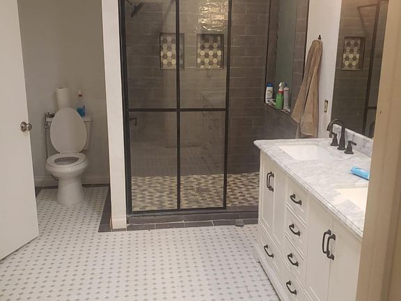 2nd image of 314 N Cobblestone St
