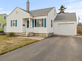 202 Chesterton Rd, Rochester, NY 14626