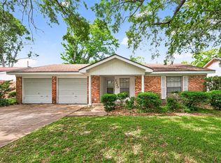 2220 Ripple Creek Dr, Rosenberg, TX 77471