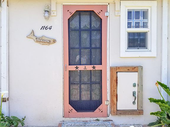2nd image of 1164 NW Park View St