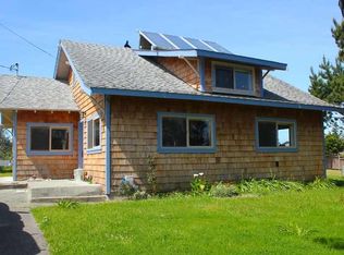 395 Shell Dr, Arcata, CA 95521