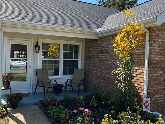 2nd image of 1017 Windsong Dr