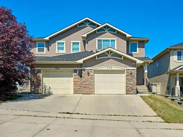 789 SE Panatella Blvd NW, Calgary, AB T3K 0N8