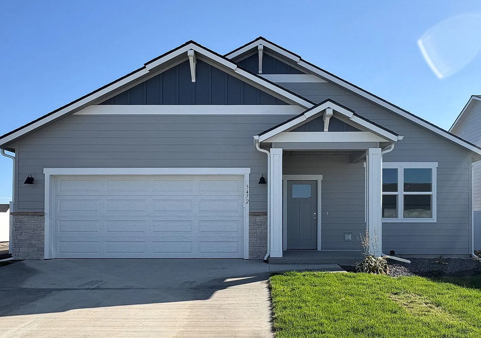 Brand New Single-Story 4 Bedroom Home with 2-Car Garage + Detached 2-Car Workshop — Photo 4