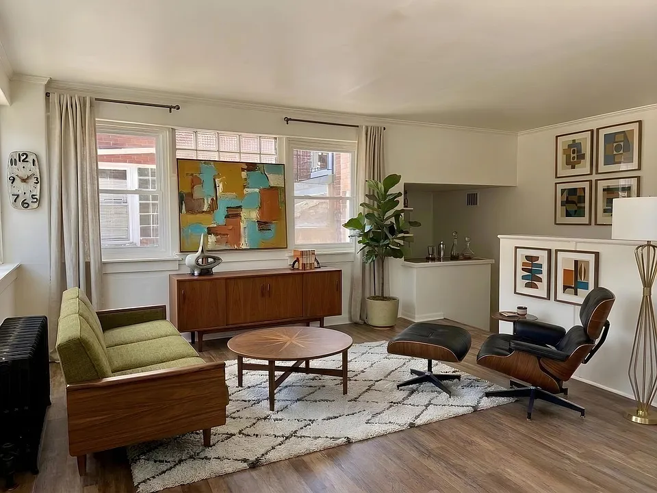 403 W James St