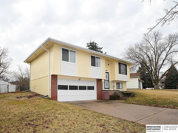 3rd image of 421 Sante Fe Trl