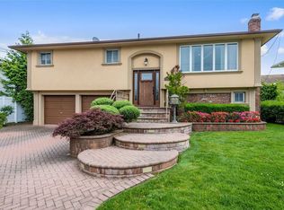 45 Harris Dr, Oceanside, NY 11572