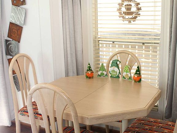 4th image of 702 S Meridian Rd #1017