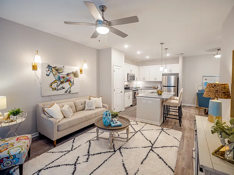 Grand Oaks Apartments — Photo 64