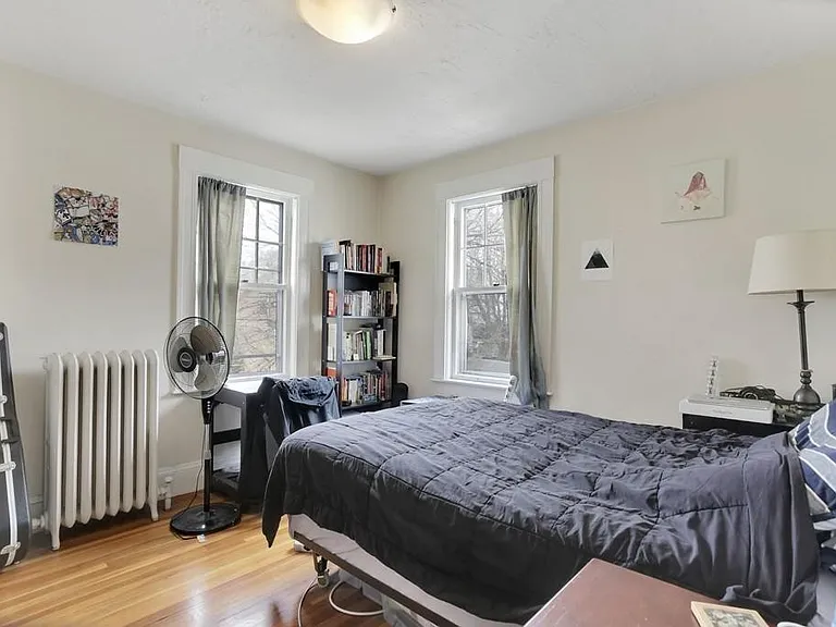 35 Manning St #2 — Photo 7