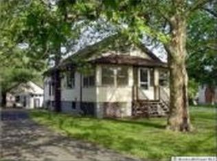 71 Main St, Waretown, NJ 08758