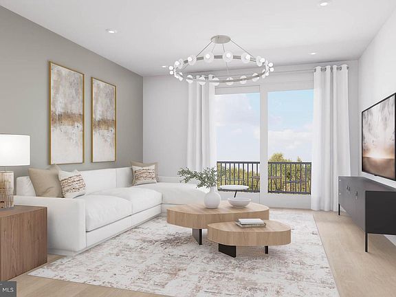 3rd image of 125 Kinsale Pl #511