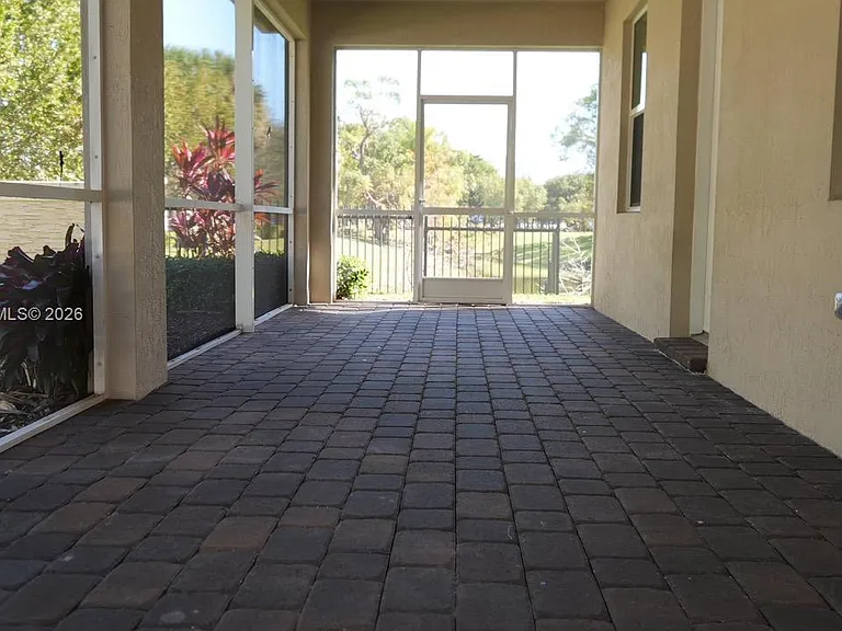 3917 Mahogany Ln — Photo 13