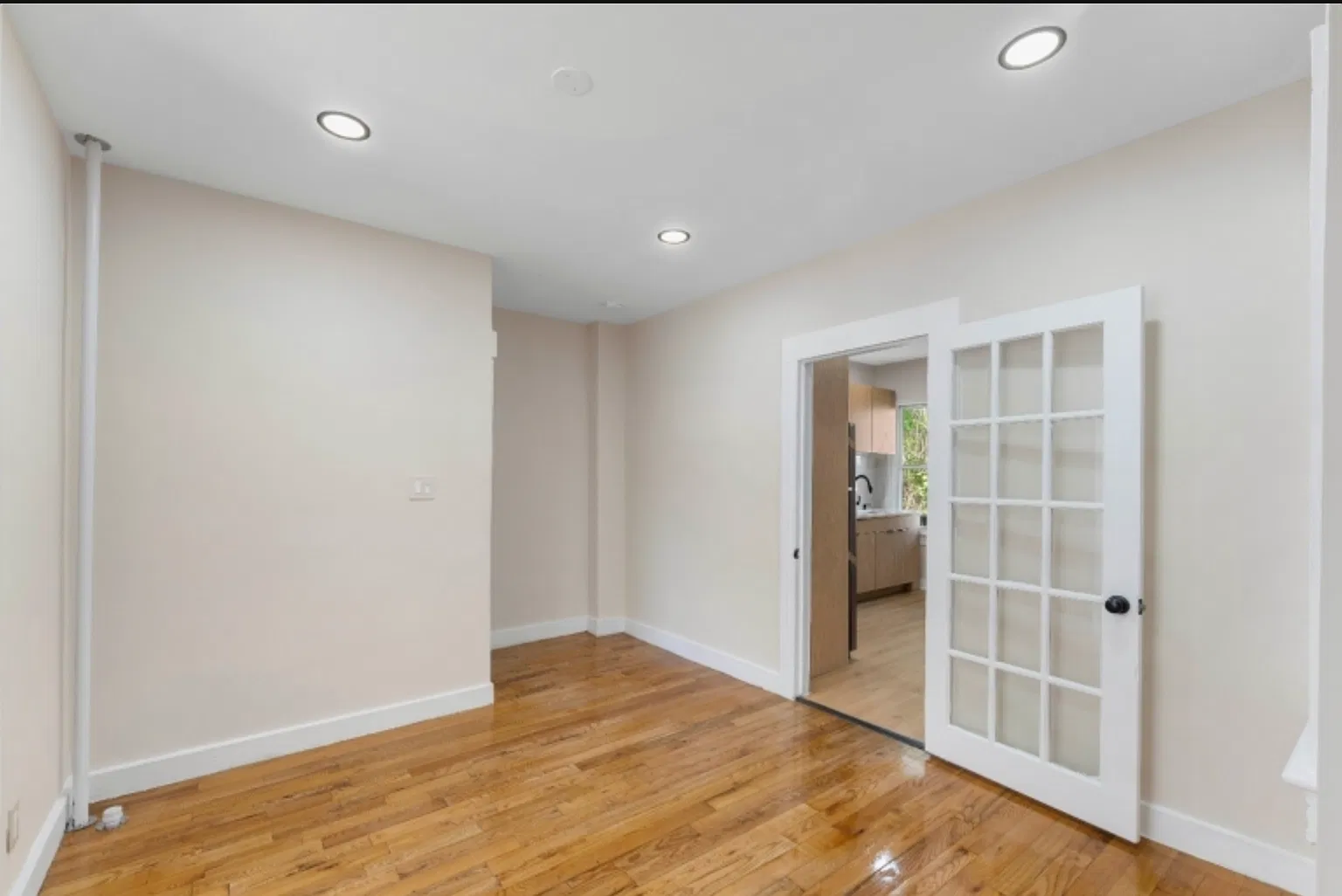 Studio, $1,750 — Photo 4