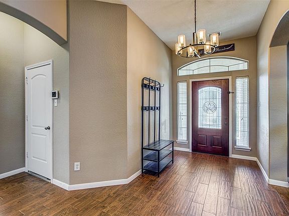 5th image of 8318 White Willow Ln