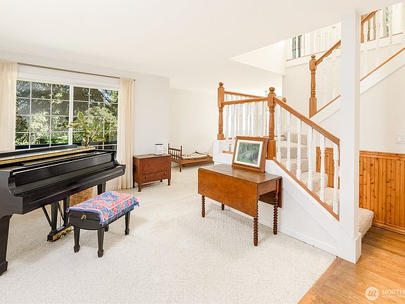 4th image of 301 Mount Pleasant Estates Road