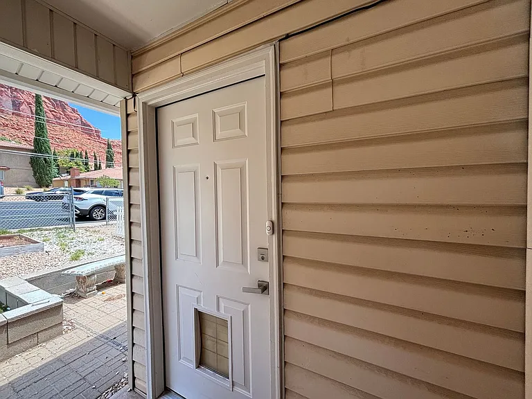 696 N 600 W #B — Photo 22
