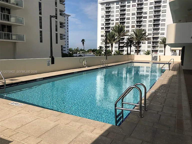 5757 Collins Ave #703 — Photo 27